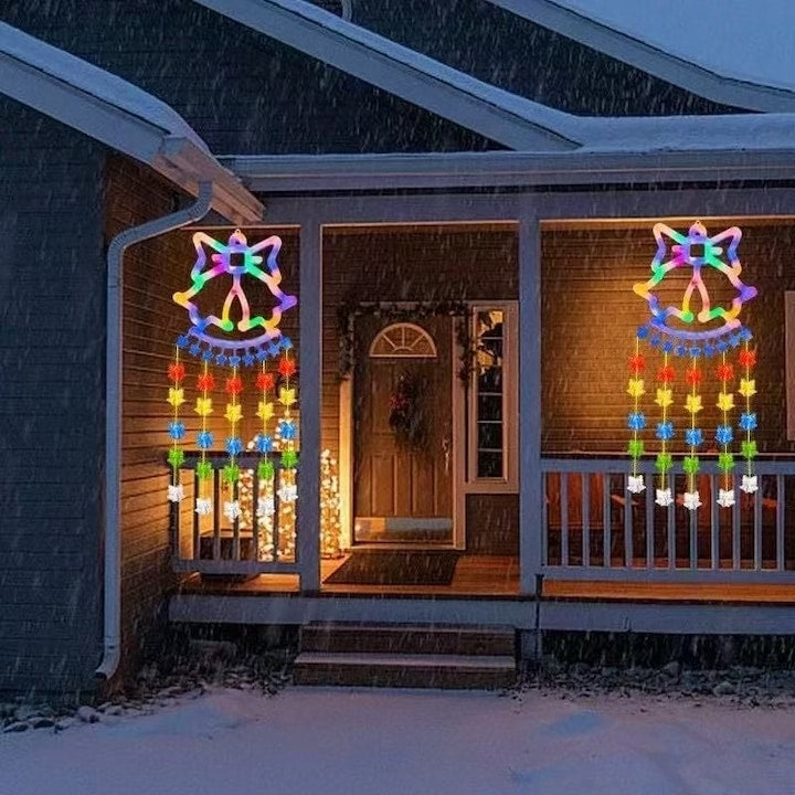 Guirnalda LED Navideña De Campanas – 90 cm con 60 LED Multicolores para Iluminar tu Hogar 🎄✨